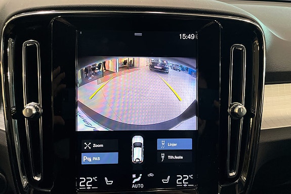 Volvo XC40 18 of 24