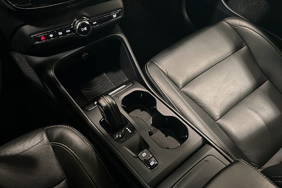 Volvo XC40 20 of 24