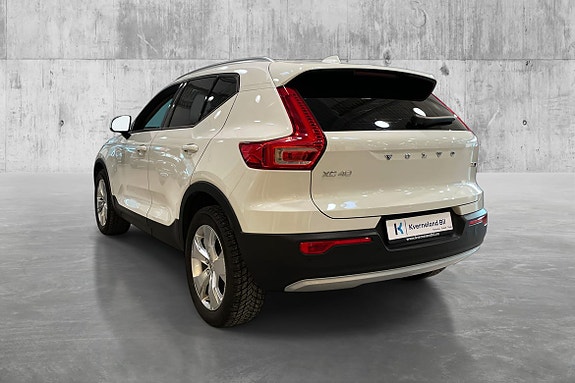 Volvo XC40 7 of 24