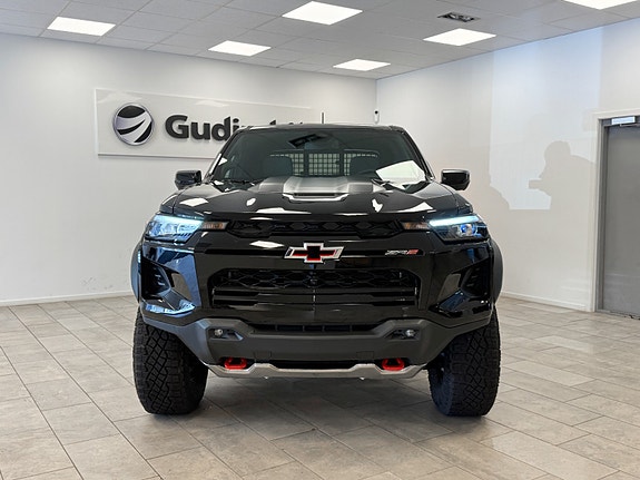 Chevrolet Colorado 8 of 30