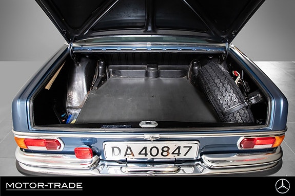 Mercedes-Benz 300 SEL 15 of 30