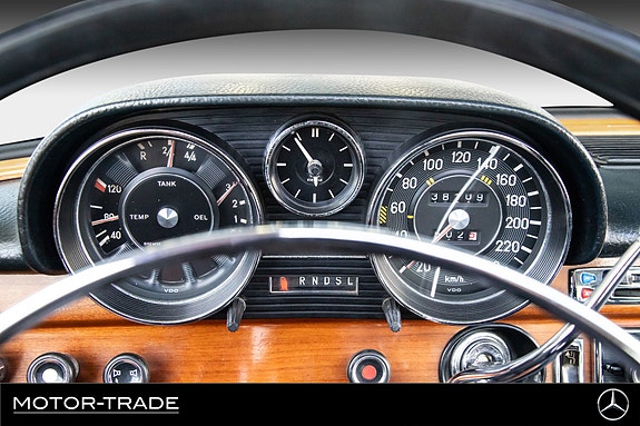 Mercedes-Benz 300 SEL 17 of 30