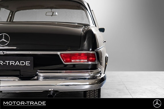 Mercedes-Benz 220 SEC 13 of 30