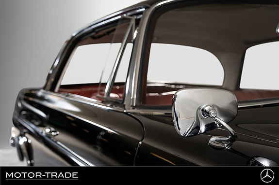 Mercedes-Benz 220 SEC 11 of 30