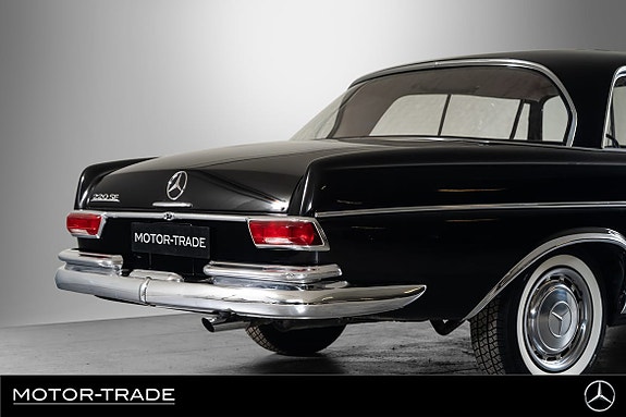 Mercedes-Benz 220 SEC 14 of 30