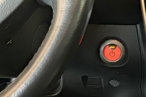 Nissan Leaf 29 of 30