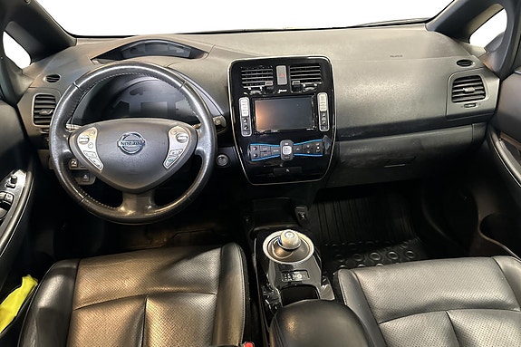 Nissan Leaf 6 of 30