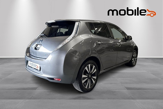 Nissan Leaf 3 of 30