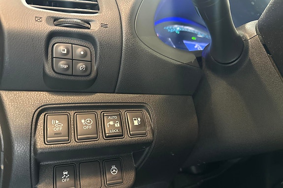 Nissan Leaf 16 of 30