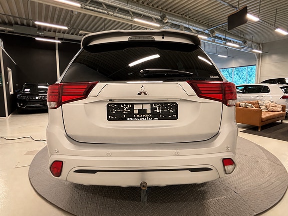 Mitsubishi Outlander 4 of 29