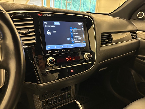Mitsubishi Outlander 20 of 29