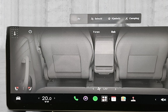 Tesla Model Y 18 of 20