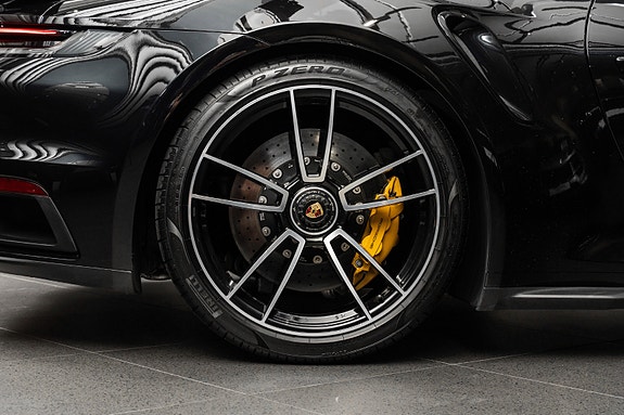Porsche 911 15 of 30