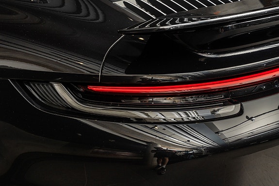 Porsche 911 12 of 30