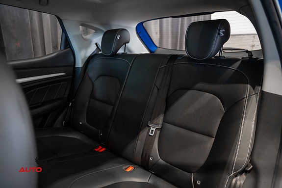 MG ZS EV 16 of 30