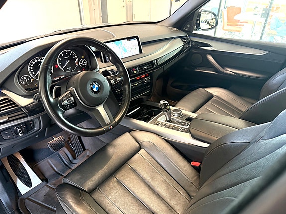 BMW X5 12 of 17