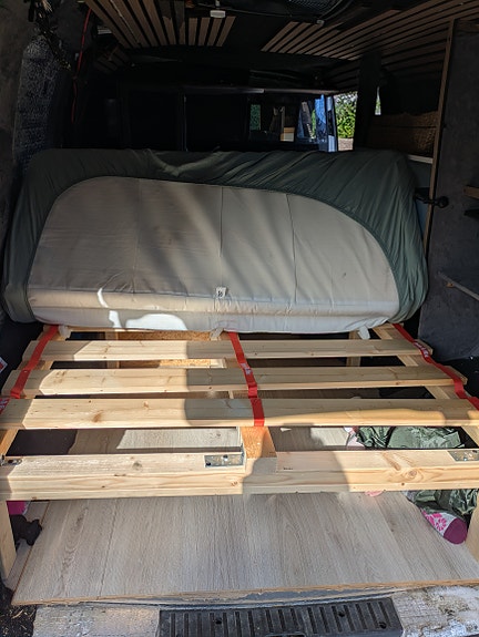 Volkswagen Transporter 16 of 19