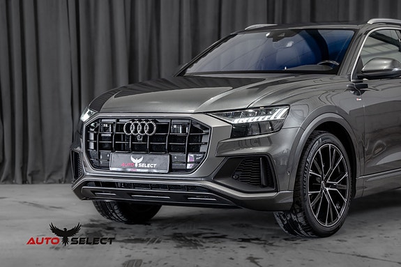 Audi Q8 7 of 30