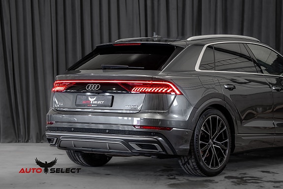 Audi Q8 17 of 30