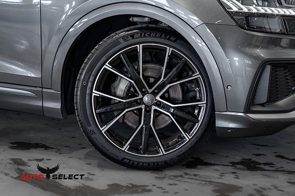 Audi Q8 3 of 30