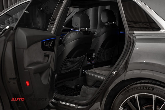 Audi Q8 22 of 30