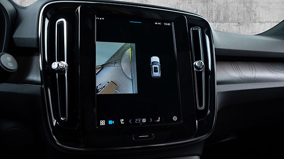Volvo XC40 30 of 30