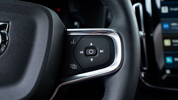 Volvo XC40 17 of 30