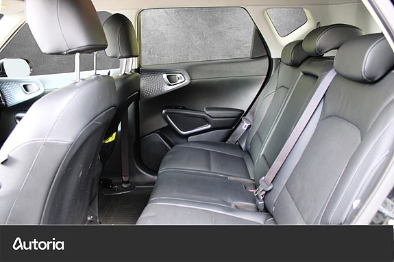 Kia e-Soul 10 of 22