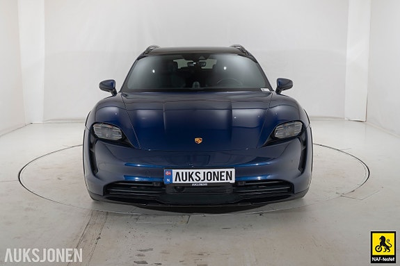 Porsche Taycan Cross Turismo 2 of 30