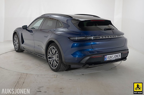 Porsche Taycan Cross Turismo 6 of 30
