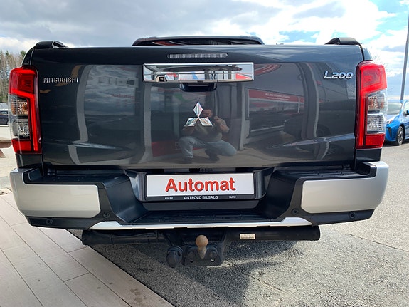 Mitsubishi L200 10 of 30