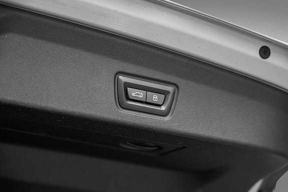 BMW i4 26 of 28