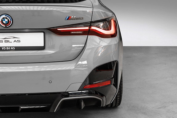 BMW i4 6 of 28