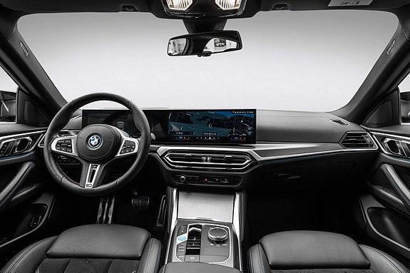 BMW i4 15 of 28