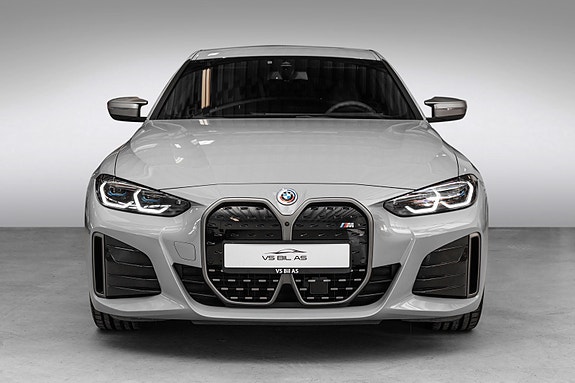 BMW i4 3 of 28