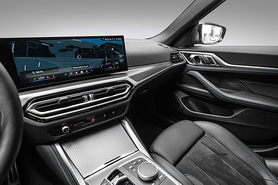 BMW i4 11 of 28