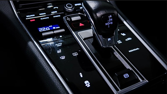 Porsche Panamera 4 28 of 30