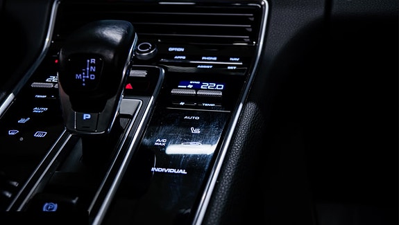 Porsche Panamera 4 25 of 30