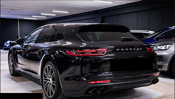 Porsche Panamera 4 9 of 30
