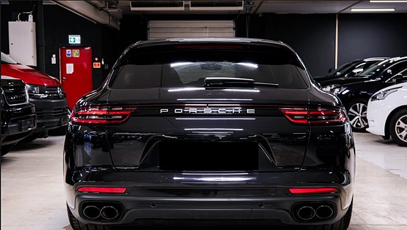 Porsche Panamera 4 11 of 30