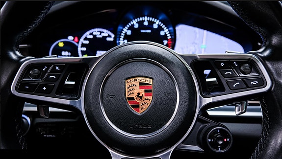 Porsche Panamera 4 26 of 30