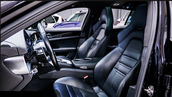 Porsche Panamera 4 18 of 30