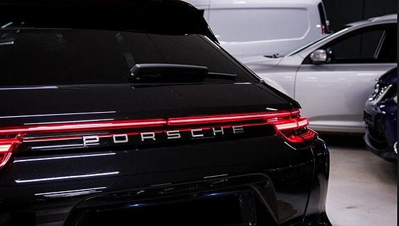 Porsche Panamera 4 6 of 30