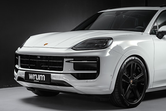 Porsche Cayenne 6 of 30