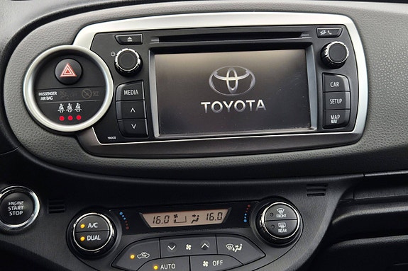 Toyota Yaris 29 of 30