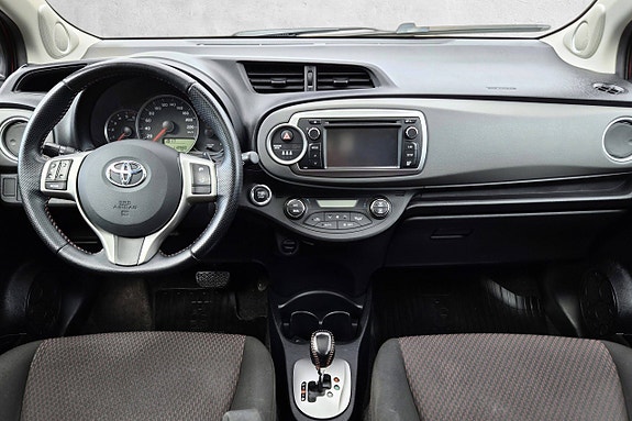 Toyota Yaris 24 of 30