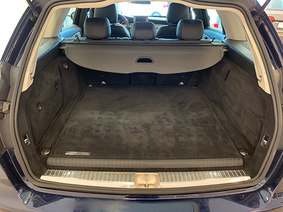 Mercedes-Benz C350 e 12 of 30