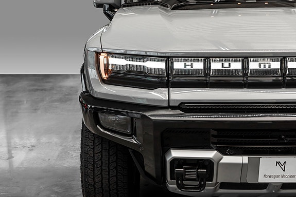 GMC Hummer EV 3 of 30