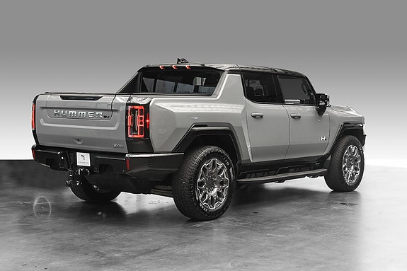 GMC Hummer EV 5 of 30