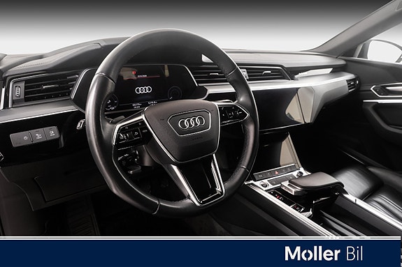 Audi e-tron 10 of 24